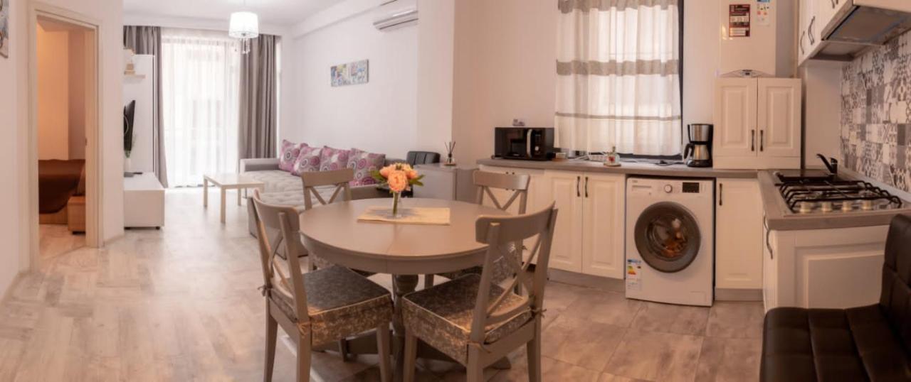 Iris Apartment Navodari Exterior photo
